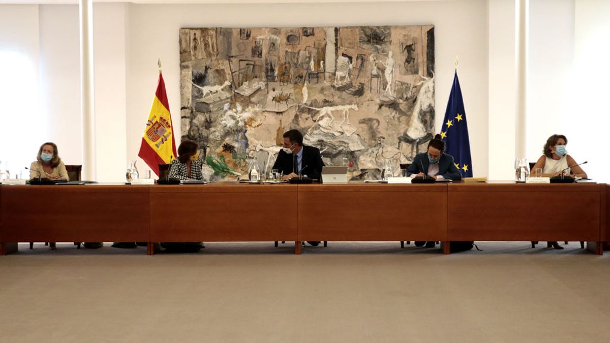 Iglesias acusa a Celaá en el Consejo de "falta de liderazago" en la vuelta al colegio Iglesias acusa a Celaá en el Consejo de "falta de liderazago" en la vuelta al colegio