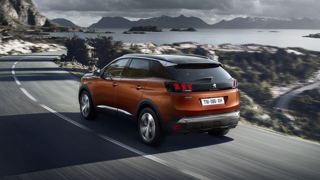 PEUGEOT 3008 6
