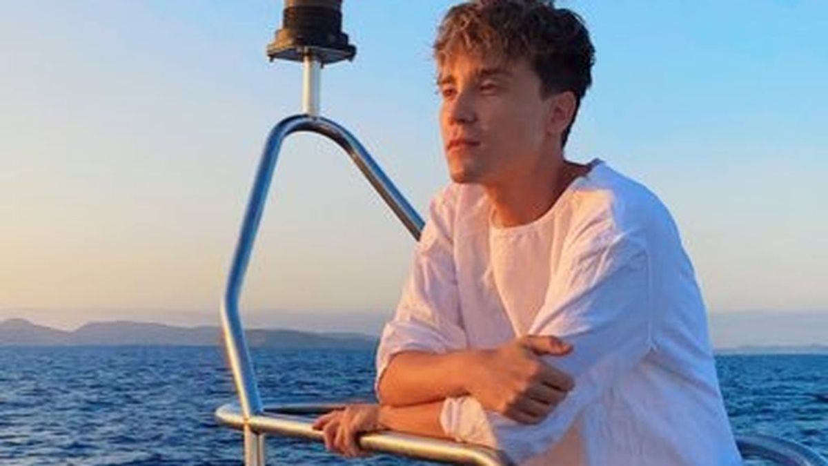 Carlos Marco, ex de Auryn, cuenta su experiencia con el covid: "He tenido que avisar yo a mis contactos, no ha habido rastreador ni nada" Carlos Marco, ex de Auryn, cuenta su experiencia con el covid: "He tenido que avisar yo a mis contactos, no ha habido rastreador ni nada"
