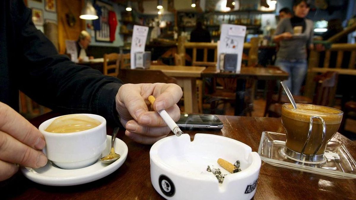 El TSJA avala el cierre de discotecas y bares y la prohibición de fumar en Andalucía El TSJA avala el cierre de discotecas y bares y la prohibición de fumar en Andalucía