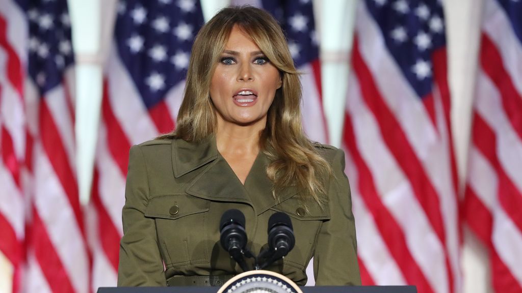 Melania Trump centra su mensaje en los afectados por el coronavirus, las mujeres y la justicia racial Melania Trump centra su mensaje en los afectados por el coronavirus, las mujeres y la justicia racial