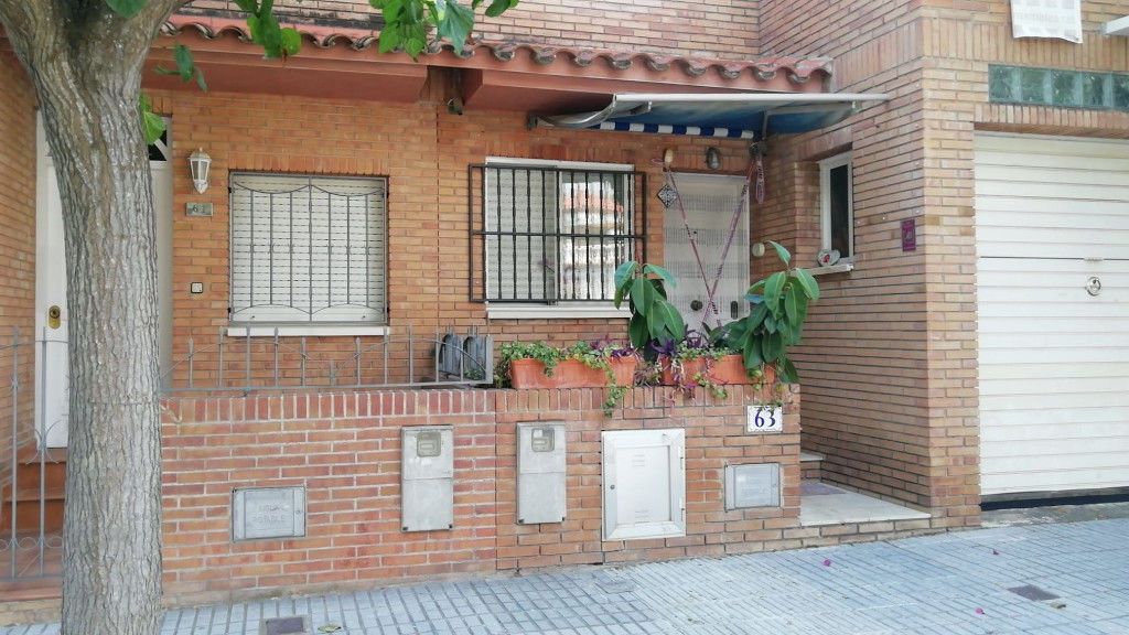 Detenido por asesinar presuntamente al novio de su expareja tras colarse en su casa en Tarragona Detenido por asesinar presuntamente al novio de su expareja tras colarse en su casa en Tarragona