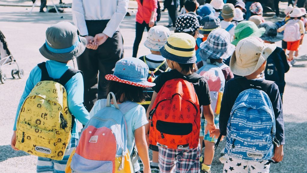 Polémica vuelta a las aulas: dinos si vas a llevar a tu hijo al colegio