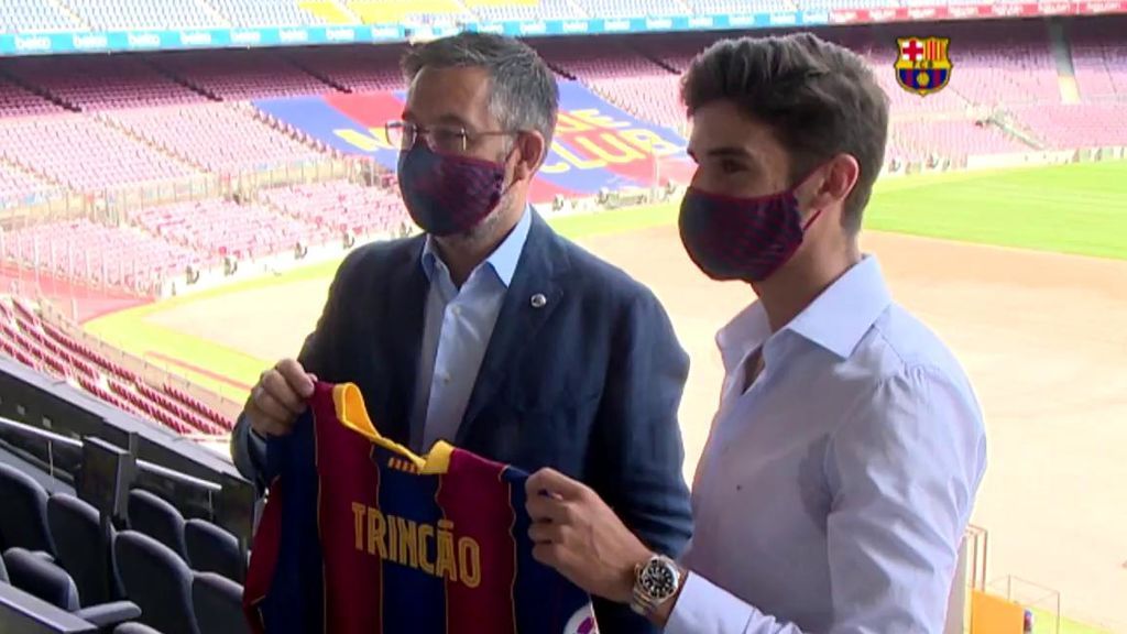 Trincao, en su presentación con el Barcelona.