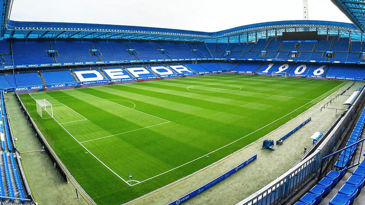 El Deportivo jugará en Segunda B: El CSD ofrece a A Coruña inversiones del Gobierno en la ciudad como compensación El Deportivo jugará en Segunda B: El CSD ofrece a A Coruña inversiones del Gobierno en la ciudad como compensación