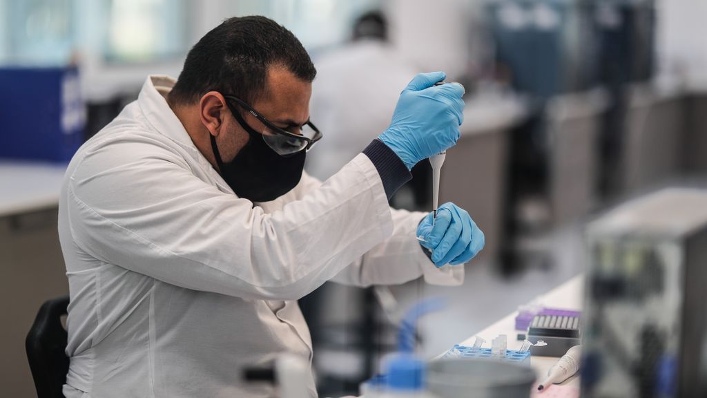 La Unión Europea firma la compra de 300 millones de dosis de la vacuna de Oxford La Unión Europea firma la compra de 300 millones de dosis de la vacuna de Oxford