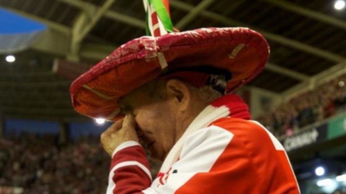 El Athletic llora la pérdida de Jesús Arrizabalaga, más conocido como 'La Txapela del Athletic' El Athletic llora la pérdida de Jesús Arrizabalaga, más conocido como 'La Txapela del Athletic'