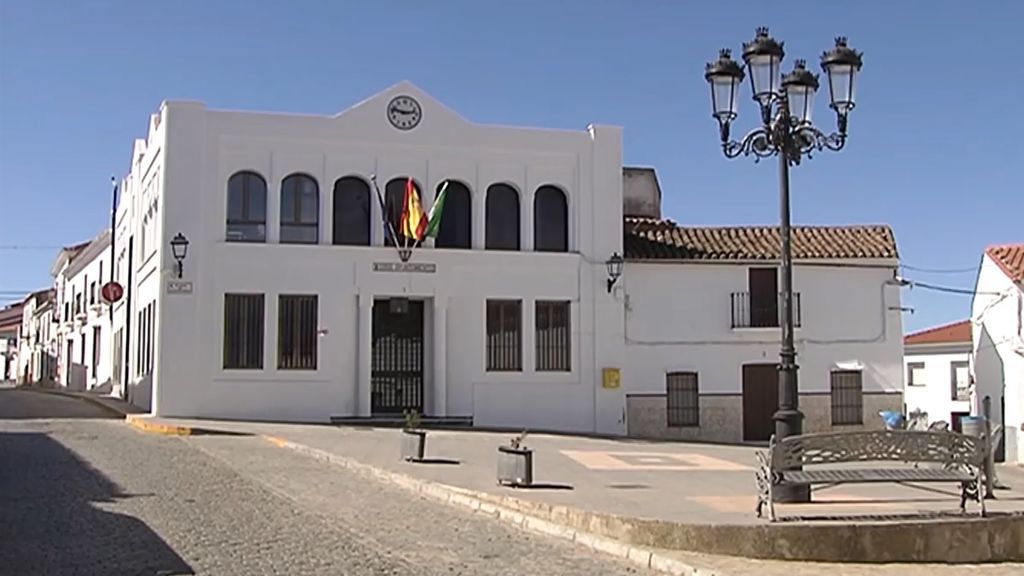 Pueblos fantasma por miedo a los rebrotes: Valencia de la Torres, en Extremadura, retrocede a la fase 2