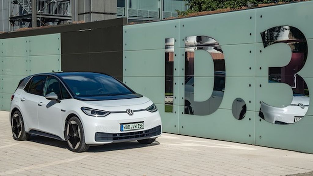 Tener el ID.3, el primer automóvil eléctrico de Volkswagen, puede costarte sólo 369 € al mes Tener el ID.3, el primer automóvil eléctrico de Volkswagen, puede costarte sólo 369 € al mes