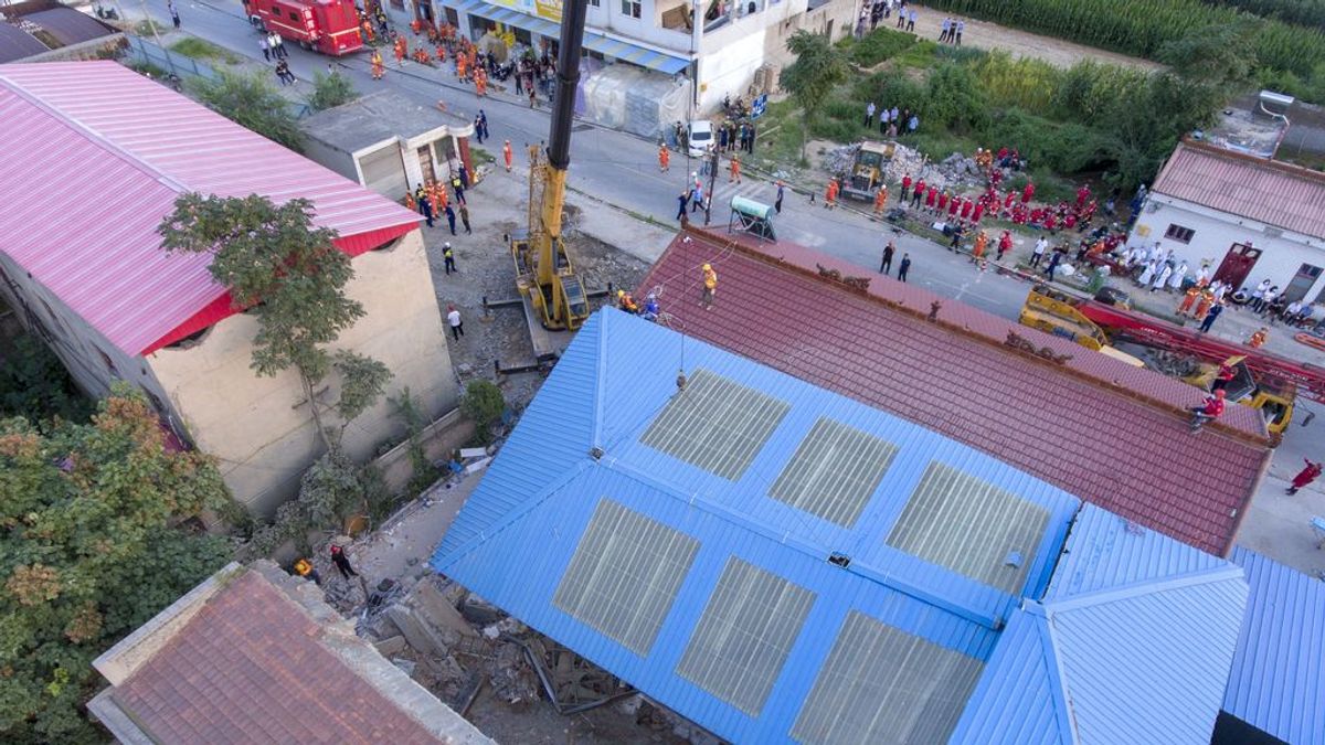 Se derrumba un restaurante en China: hay 17 muertos y 28 heridos, 7 de ellos de gravedad