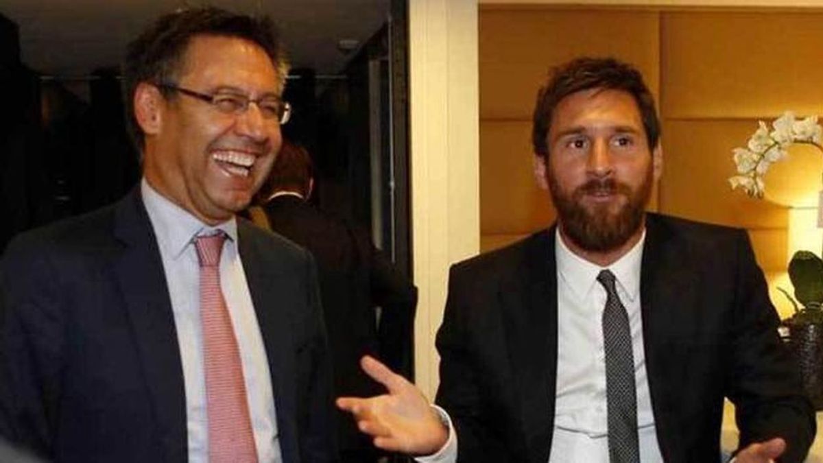 Bartomeu ofrece a Messi renovar por dos temporadas con una cláusula para irse gratis cuando él ya no sea presidente Bartomeu ofrece a Messi renovar por dos temporadas con una cláusula para irse gratis cuando él ya no sea presidente