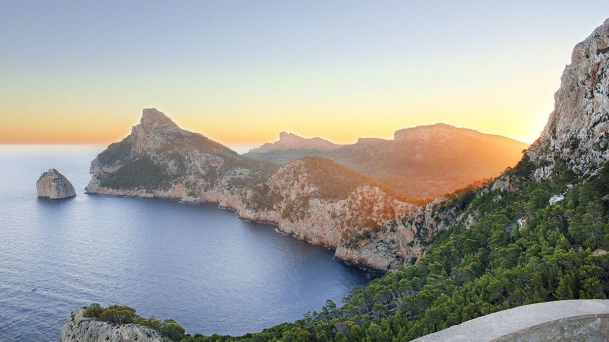 Playas y paisajes únicos: las islas más bonitas de España
