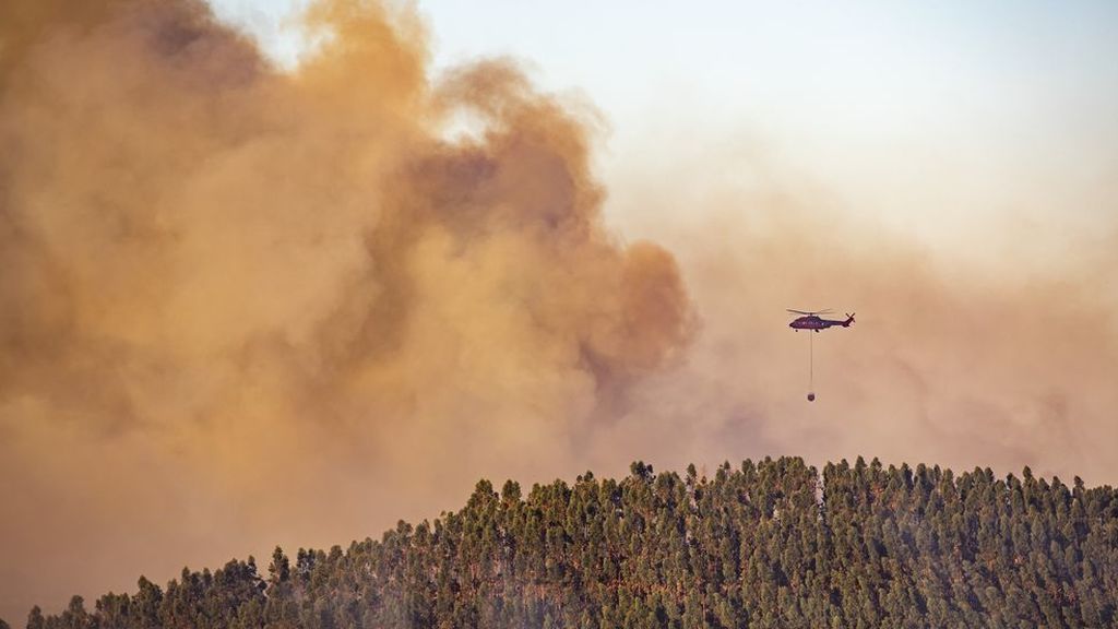 Más de 1.800 personas evacuadas por el incendio forestal en Huelva pueden regresar ya a sus casas