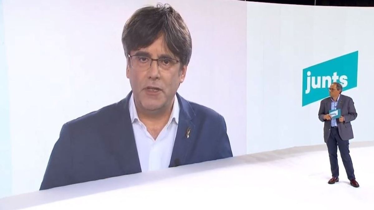 Puigdemont rompe con el PDeCat en un alud de bajas a favor de JxCat Puigdemont rompe con el PDeCat en un alud de bajas a favor de JxCat