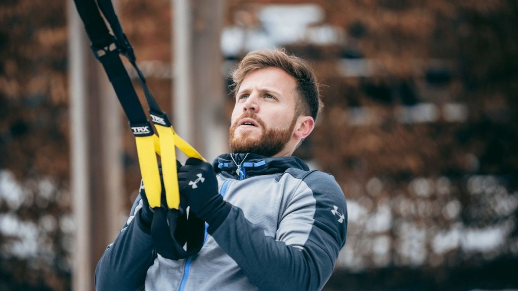 remo en suspensión con TRX