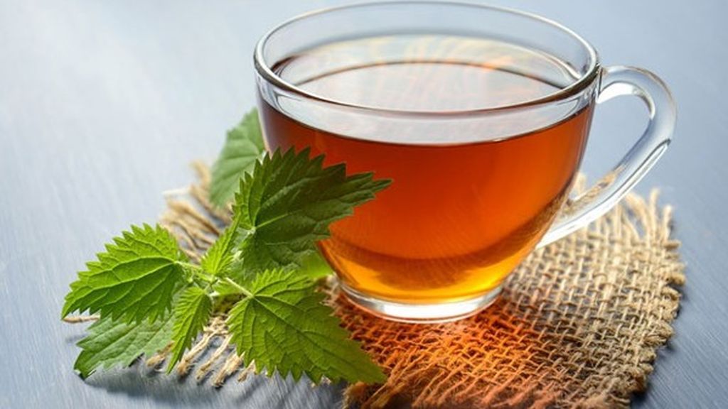 Para eliminar esos malos olores podremos utilizar té verde o incluso un chorrito de vinagre.