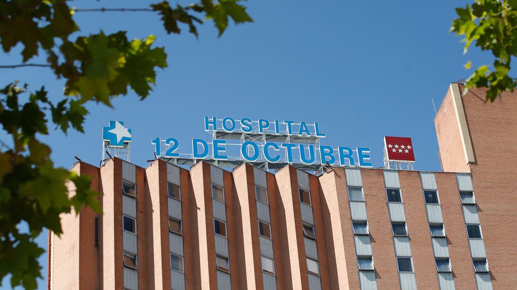 Las camas de UCI del Hospital 12 de Octubre ya están al 60% de su ocupación Las camas de UCI del Hospital 12 de Octubre ya están al 60% de su ocupación