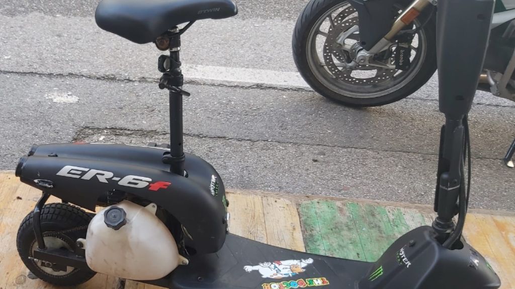 Multado con 1000 euros por conducir un patinete trucado y dar positivo en el control de alcoholemia Multado con 1000 euros por conducir un patinete trucado y dar positivo en el control de alcoholemia