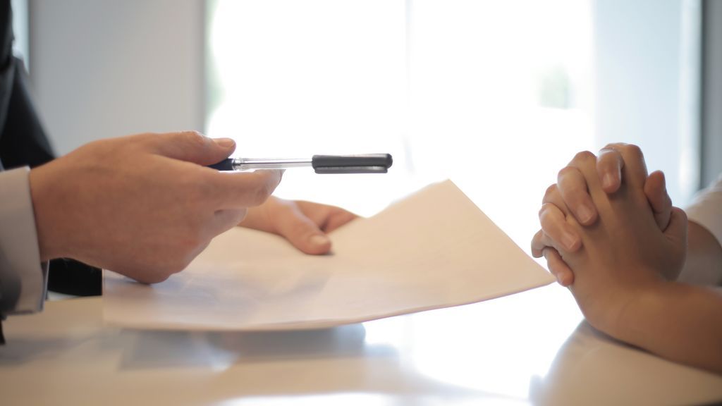 firmar contrato