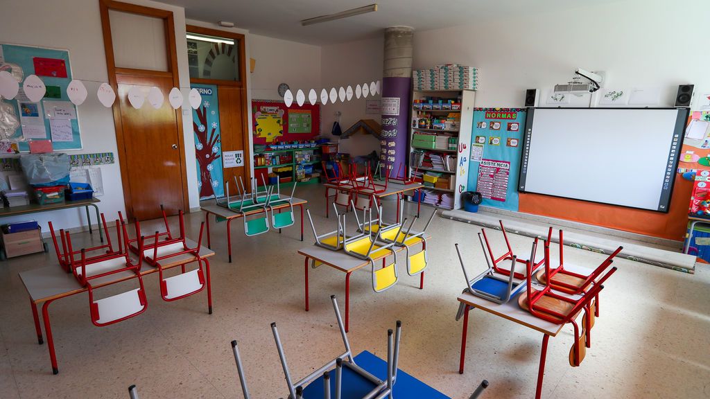 Confusión entre los padres ante la inminente vuelta al cole: "No tenemos nada claro" Confusión entre los padres ante la inminente vuelta al cole: "No tenemos nada claro"