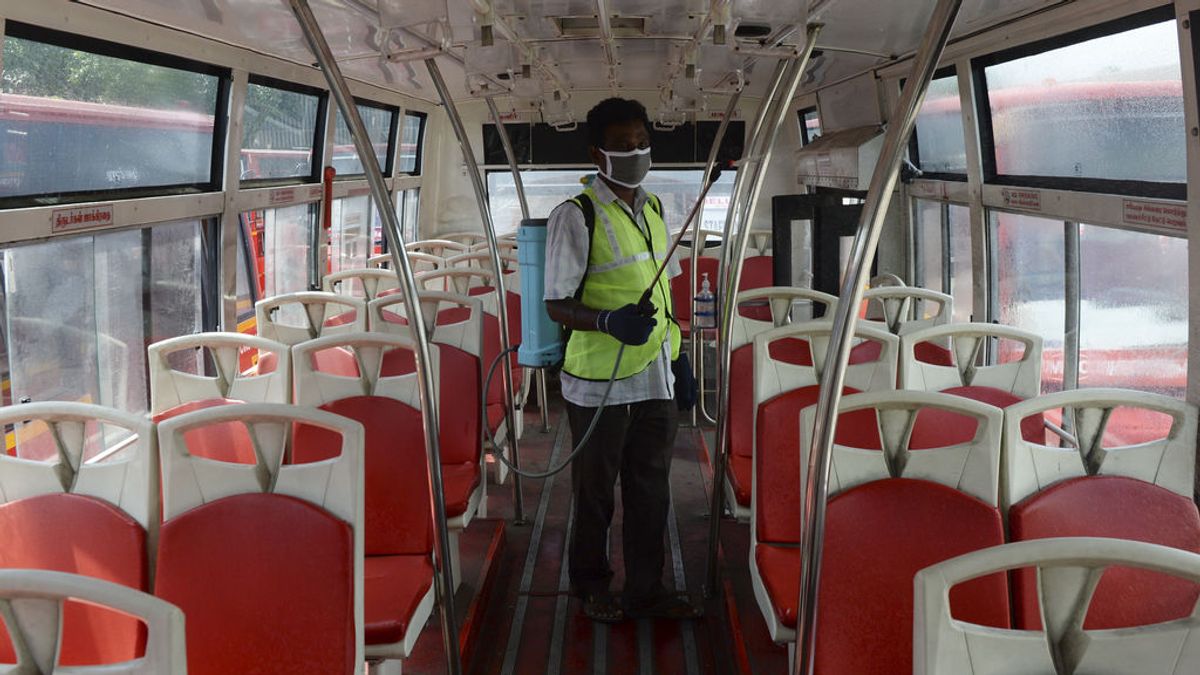 Un macrocontagio en autobús apunta de nuevo al riesgo de infectarse por el coronavirus suspendido en el aire Un macrocontagio en autobús apunta de nuevo al riesgo de infectarse por el coronavirus suspendido en el aire