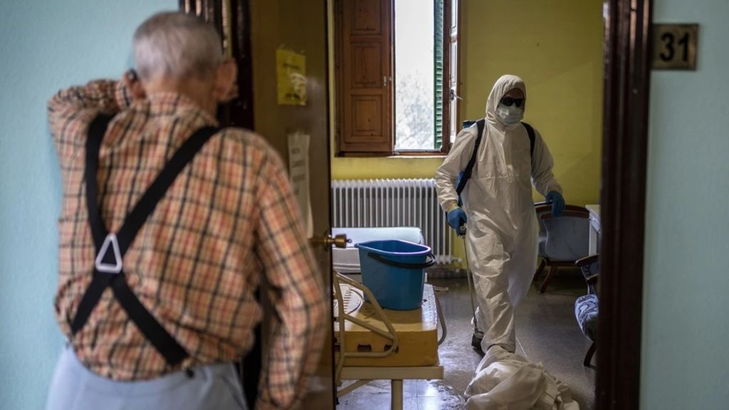 Brote masivo de Covid-19 en una residencia de mayores en Murcia Brote masivo de Covid-19 en una residencia de mayores en Murcia