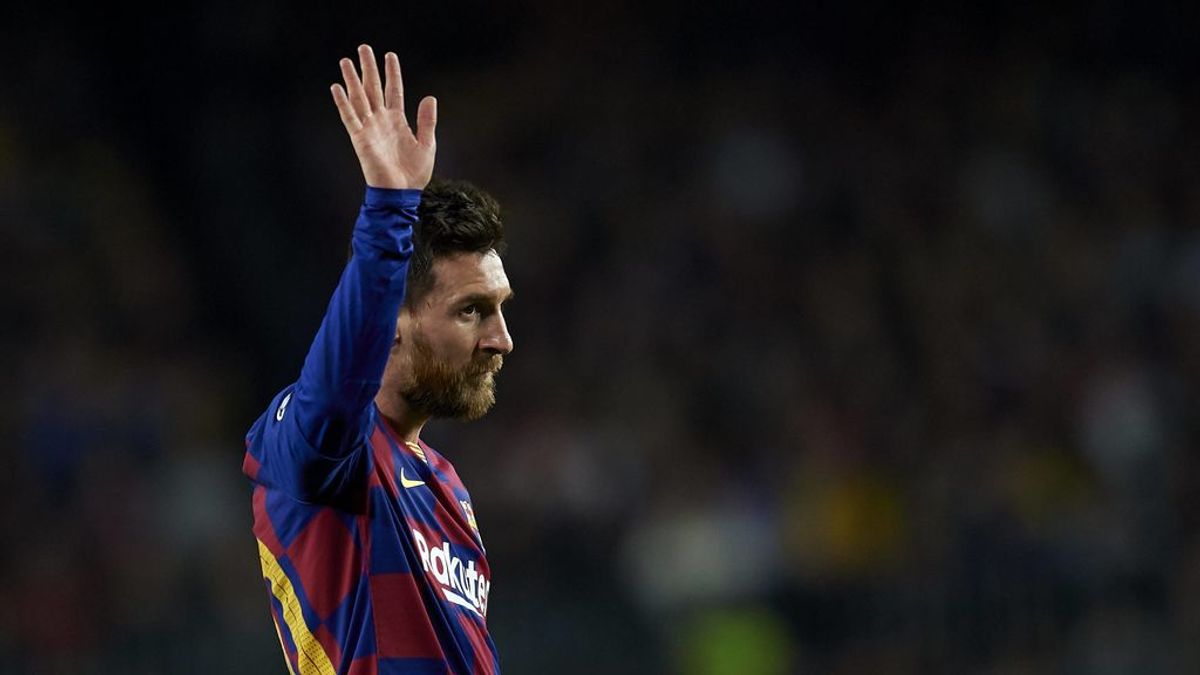 Messi estudia quedarse un año más en el Barça y marcharse gratis con una gran despedida el próximo verano Messi estudia quedarse un año más en el Barça y marcharse gratis con una gran despedida el próximo verano
