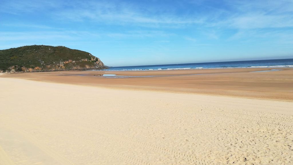 El confinamiento de Santoña pilla por sorpresa a muchos turistas y hunde a los hosteleros El confinamiento de Santoña pilla por sorpresa a muchos turistas y hunde a los hosteleros