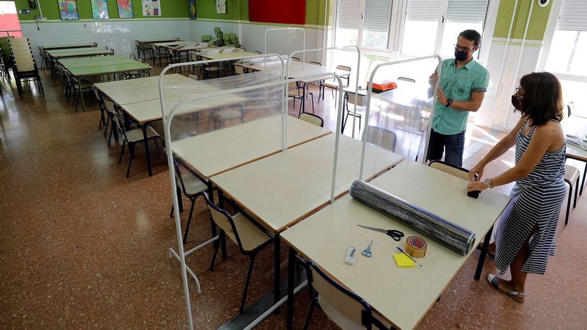 Los cinco 'imposibles' de la vuelta al cole: desinfectar pelotas, ventilar en enero en Burgos o que a los 6 años no se toquen la mascarilla Los cinco 'imposibles' de la vuelta al cole: desinfectar pelotas, ventilar en enero en Burgos o que a los 6 años no se toquen la mascarilla