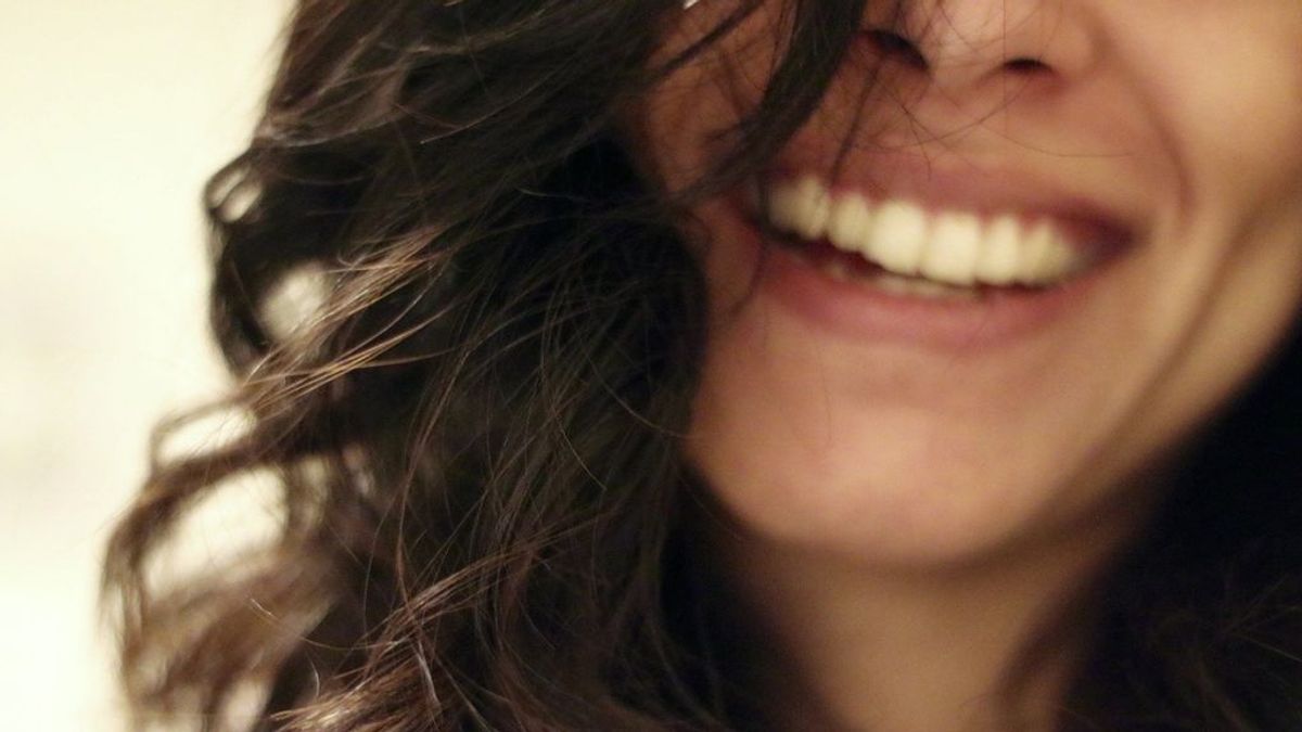 Prohíben a la dueña de una peluquería que exija "ser feliz" como requisito para contratar empleados Prohíben a la dueña de una peluquería que exija "ser feliz" como requisito para contratar empleados
