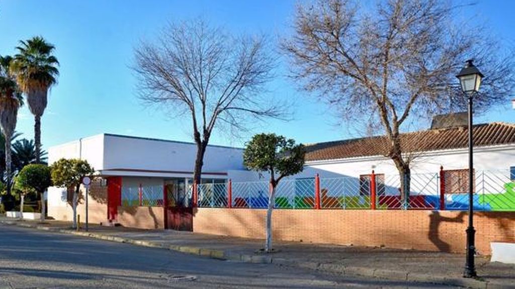 60 niños en cuarentena tras dar positivo por Covid la directora de una guardería en Sevilla 60 niños en cuarentena tras dar positivo por Covid la directora de una guardería en Sevilla