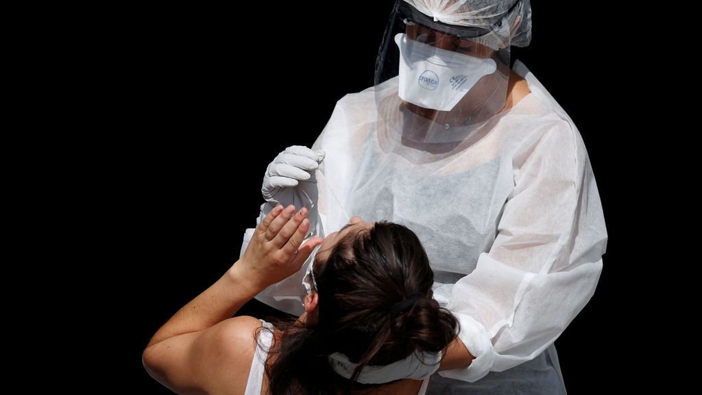 ¿Velocidad o precisión? Los test rápidos avanzan frente a las PCR como herramienta para controlar la epidemia ¿Velocidad o precisión? Los test rápidos avanzan frente a las PCR como herramienta para controlar la epidemia