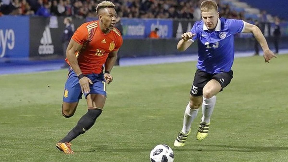 Adama Traore abandona la concentración de la selección española tras no dar negativo por Covid Adama Traore abandona la concentración de la selección española tras no dar negativo por Covid