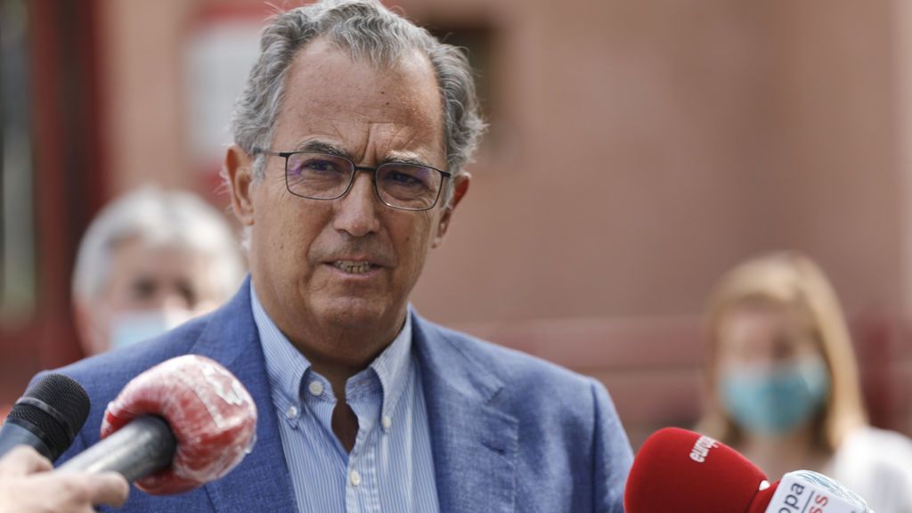 El consejero de Educación de Madrid admite que "bajar las ratios a 20 alumnos es muy complicado"