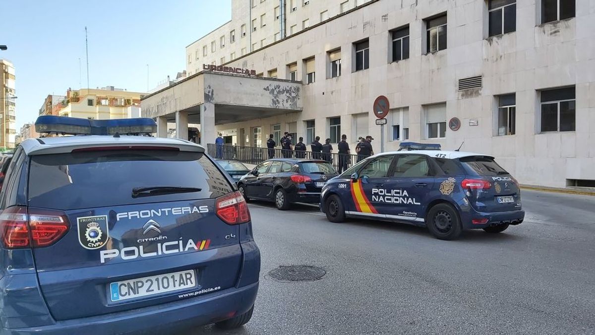 Se elevan a tres los detenidos en la actuación en la que resultó herido grave un inspector de Policía Se elevan a tres los detenidos en la actuación en la que resultó herido grave un inspector de Policía