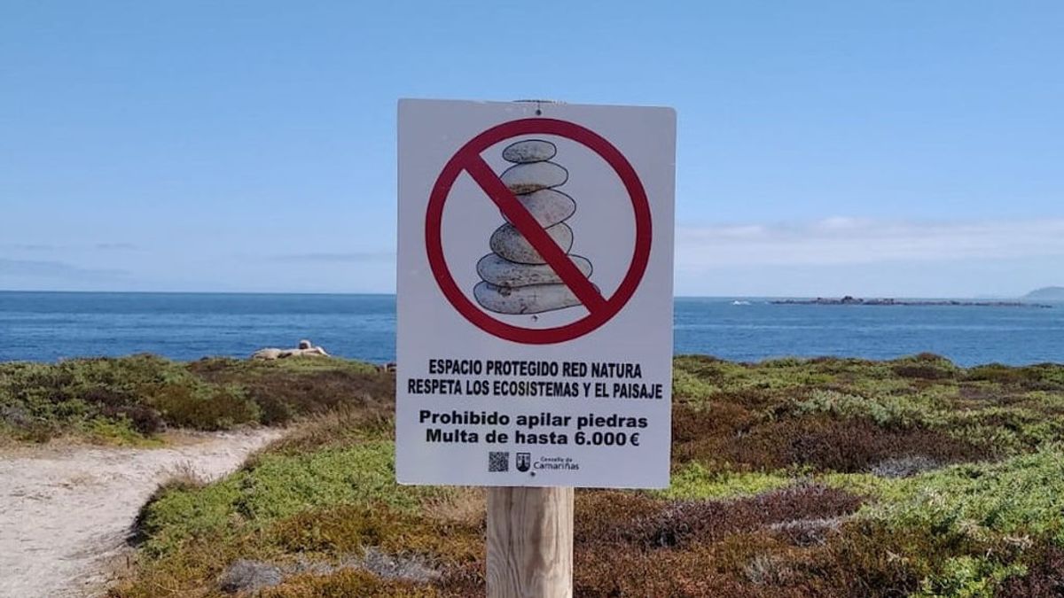 Hasta 6.000 euros de multa para quien apile piedras en Camariñas (A Coruña) Hasta 6.000 euros de multa para quien apile piedras en Camariñas (A Coruña)