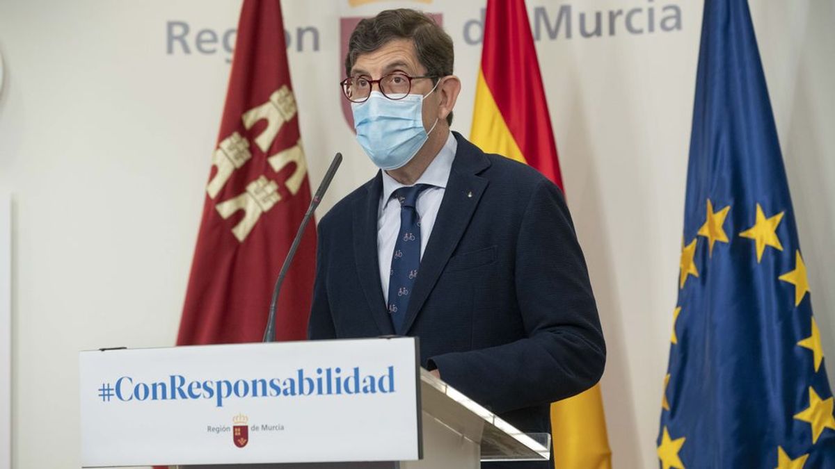 Villegas, consejero salud Murcia: "En dos semanas las camas de UCI podrían estar ocupadas todas de Covid" Villegas, consejero salud Murcia: "En dos semanas las camas de UCI podrían estar ocupadas todas de Covid"