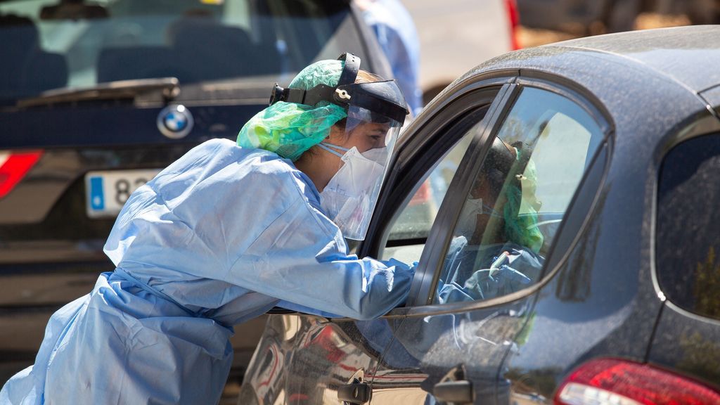 Sanidad reporta 26.650 contagios de coronavirus y 98 muertos en el fin de semana Sanidad reporta 26.650 contagios de coronavirus y 98 muertos en el fin de semana