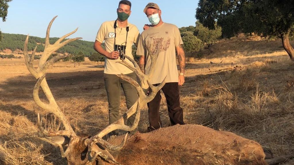 Los cazadores del venado de 25 puntas: “Estamos orgullosos y no nos tenemos que justificar por nada” Los cazadores del venado de 25 puntas: “Estamos orgullosos y no nos tenemos que justificar por nada”