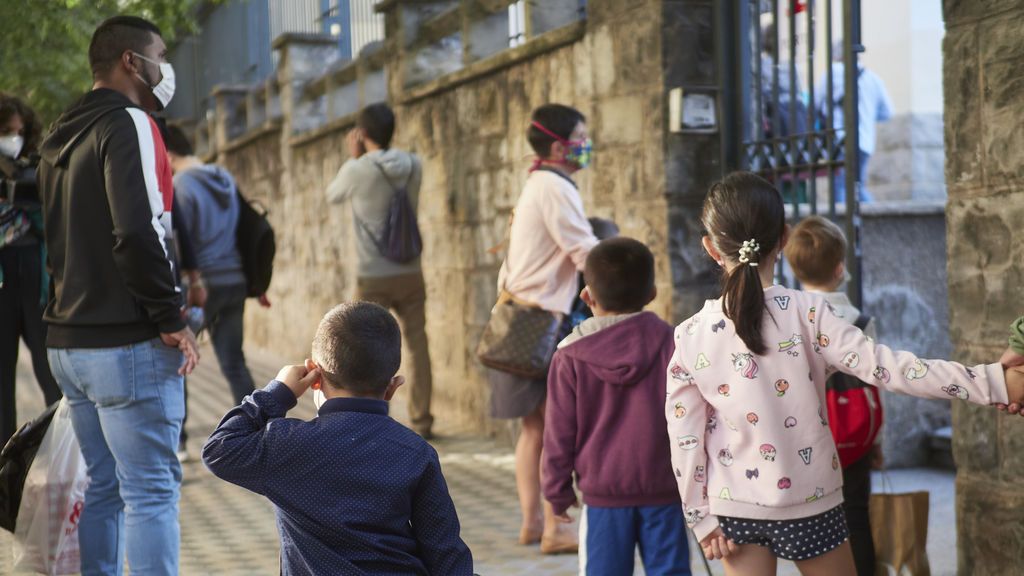 Los abogados de familia insisten: "El miedo de los padres no justifica que no lleven a sus hijos al colegio" Los abogados de familia insisten: "El miedo de los padres no justifica que no lleven a sus hijos al colegio"