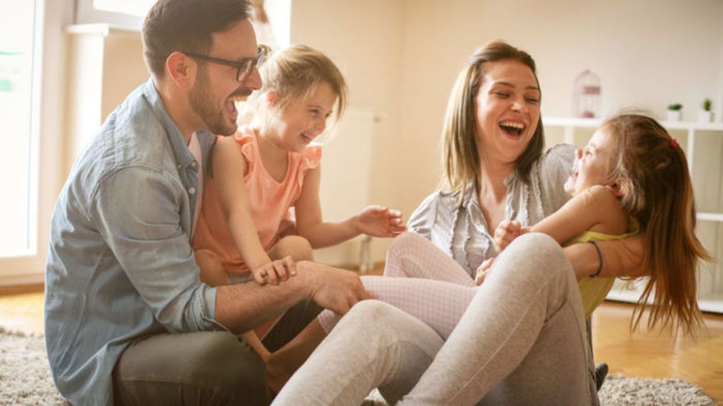 Los padres serán quienes tendrán que ayudar a sus hijos a que se desarrollen socialmente.