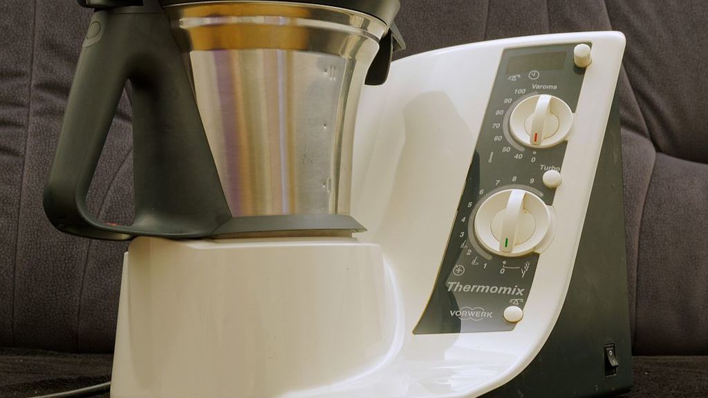 El Supremo devuelve el paro a una mujer que se quedó sin él porque no comunicó la comisión de venta de una Thermomix El Supremo devuelve el paro a una mujer que se quedó sin él porque no comunicó la comisión de venta de una Thermomix