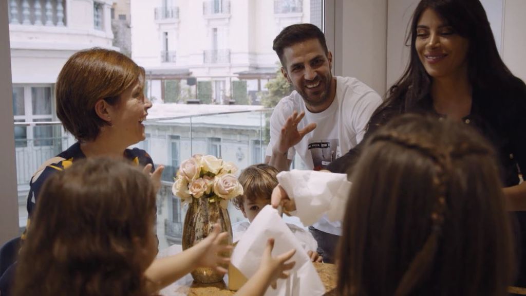 Cesc Fábregas con su familia