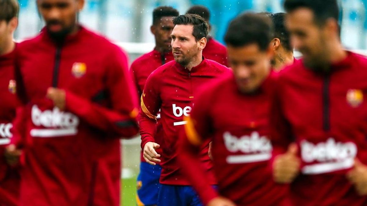 Messi ya se entrena con el resto del equipo tras dejarle Koeman las nuevas normas claras Messi ya se entrena con el resto del equipo tras dejarle Koeman las nuevas normas claras