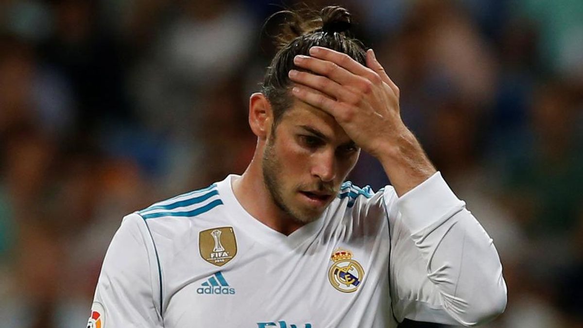 Bale comunica al Real Madrid que ha vuelto lesionado de Gales: el club quiere echarlo ya Bale comunica al Real Madrid que ha vuelto lesionado de Gales: el club quiere echarlo ya