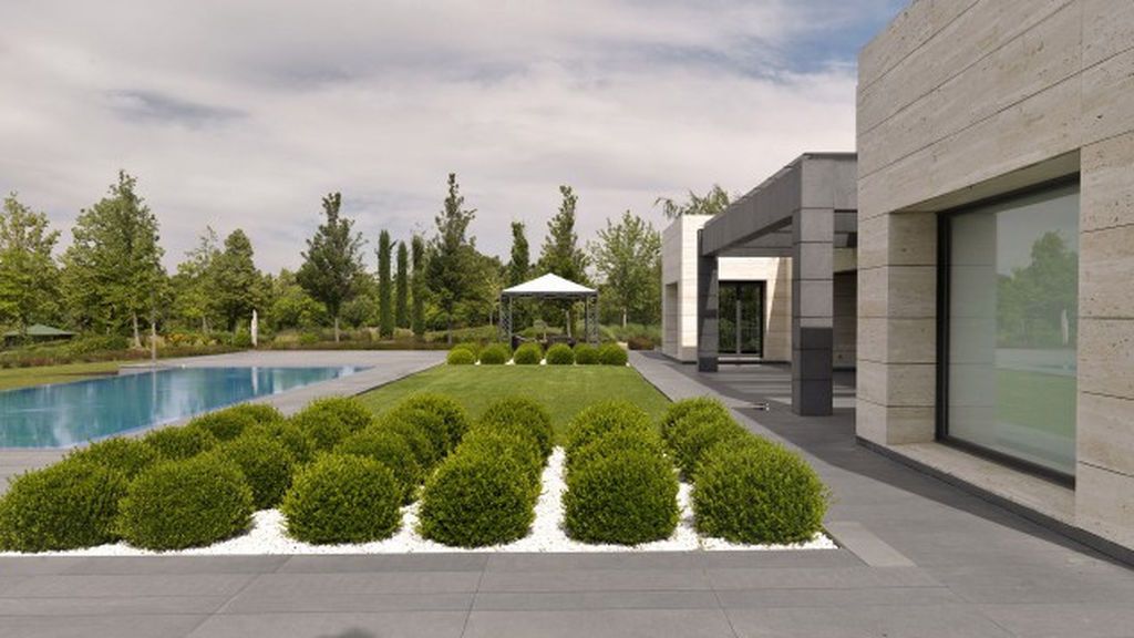 El exterior de una vivienda en La Finca