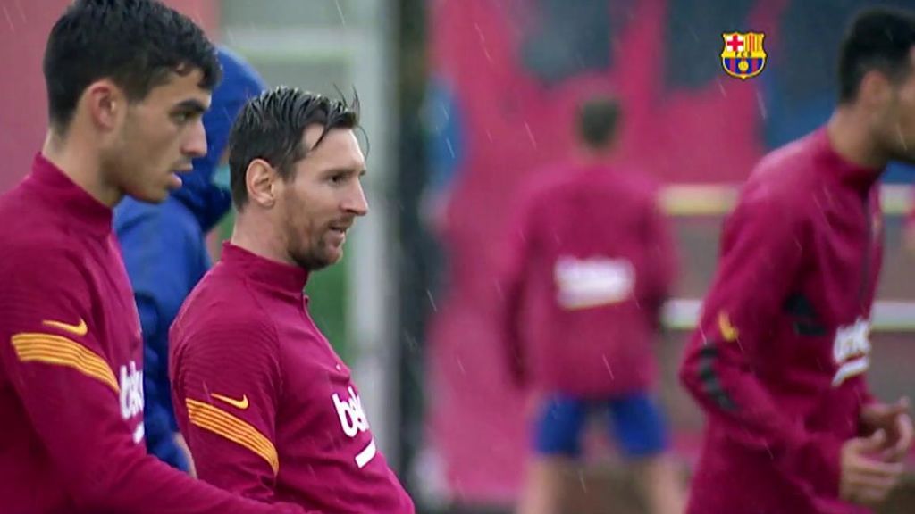 Messi, entrenando con el grupo.