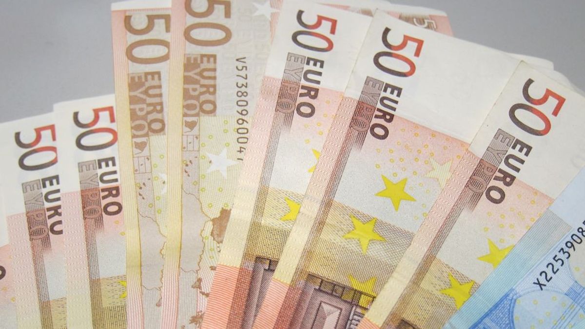 El déficit público escala al 6,1% del PIB hasta junio El déficit público escala al 6,1% del PIB hasta junio
