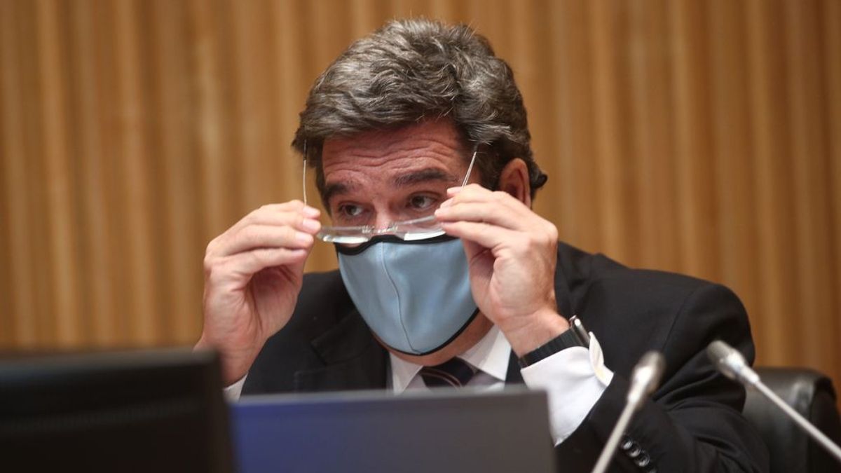 Escrivá da largas a la baja por cuarentena y recuerda el coste "extraordinariamente elevado" de la medida Escrivá da largas a la baja por cuarentena y recuerda el coste "extraordinariamente elevado" de la medida