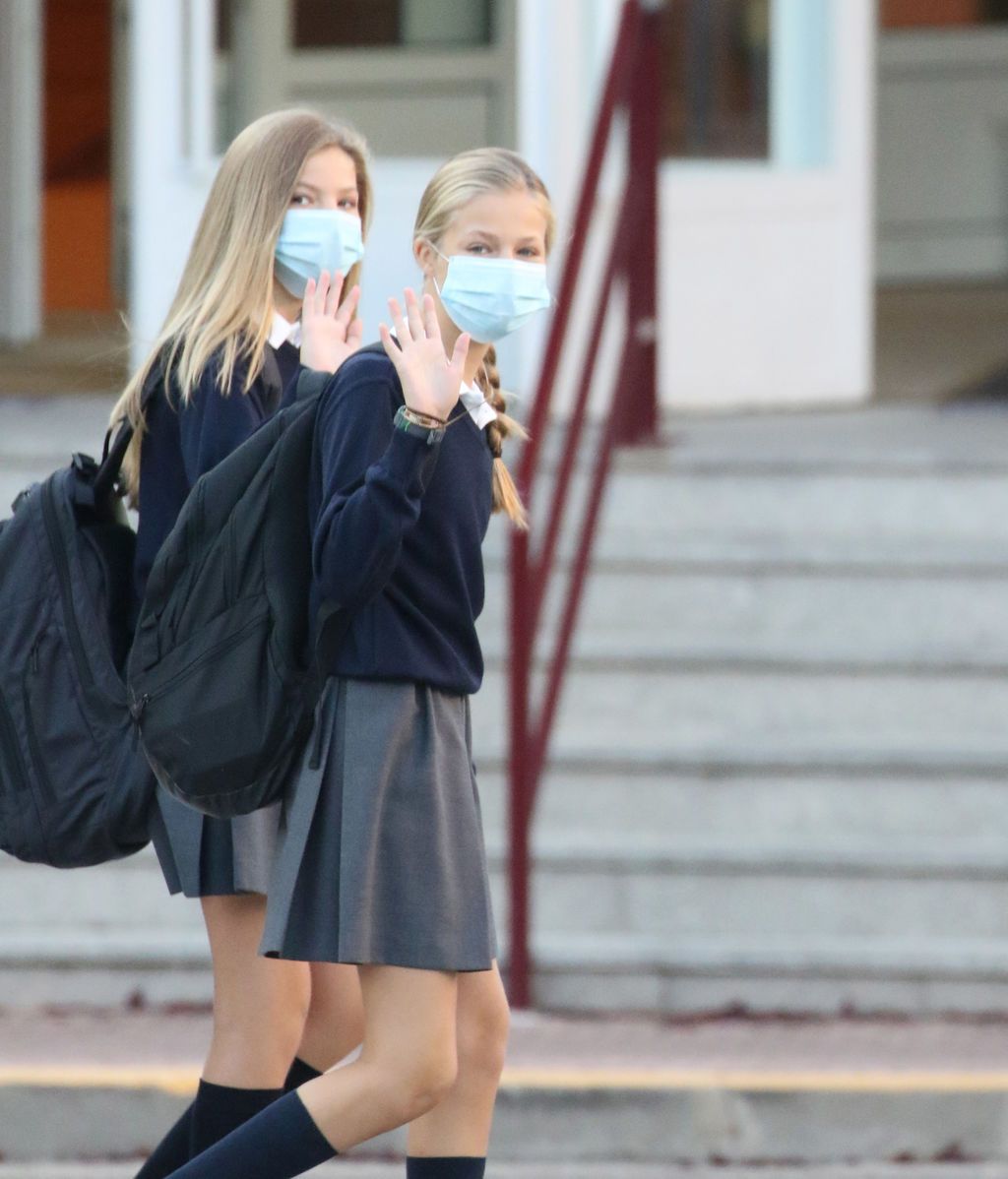 EuropaPress_3309657_princesa_leonor_infanta_sofia_llegando_colegio_madrid_espana_11_septiembre